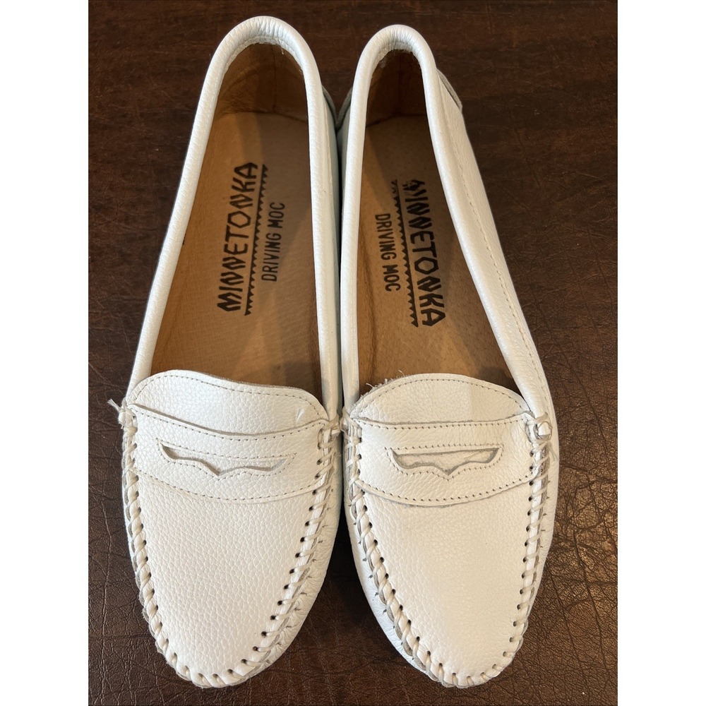 Minnetonka Moccasins White Leather Womens 5 Driving Moc Loafer Shoes Pebble